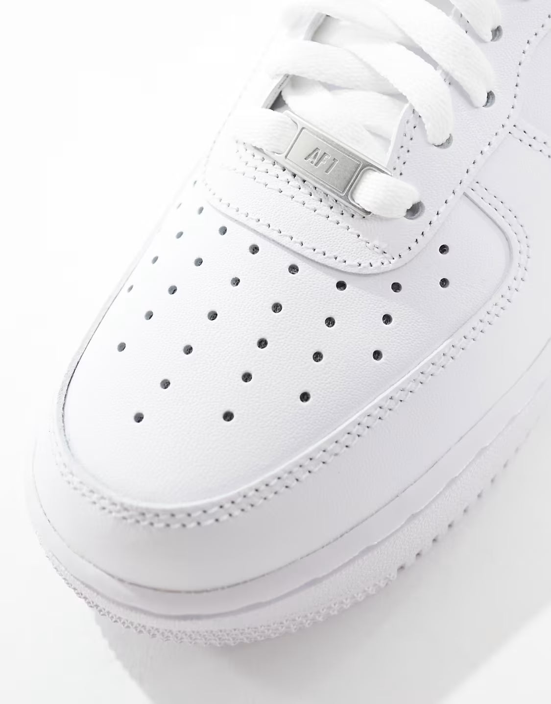 Nike Air Force 1 '07 Trainers in Triple White