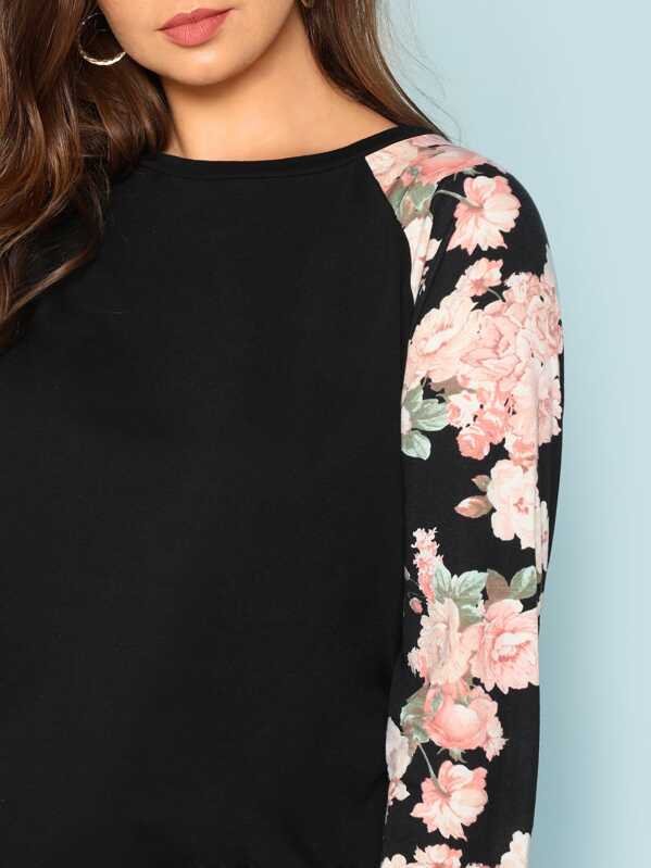 Plus Round Neck Floral Raglan Sleeve Top