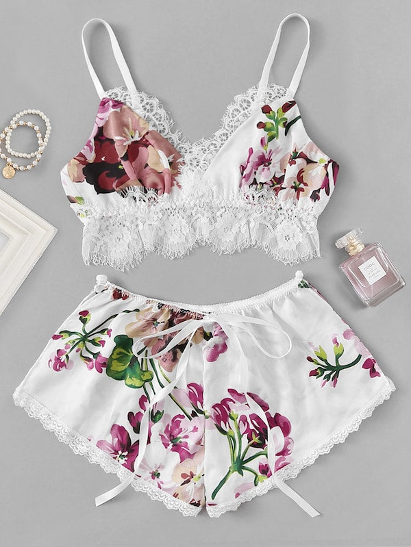 Contrast Lace Floral Lingerie Set