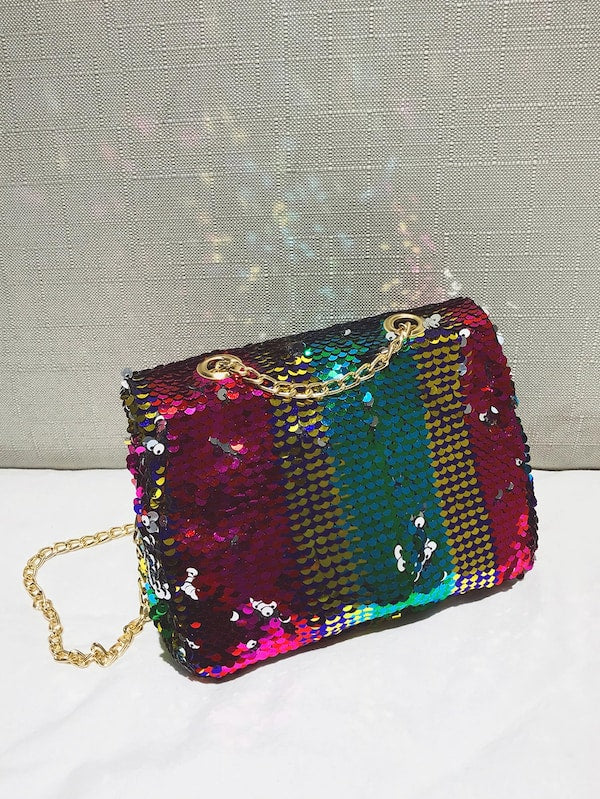 Twist Lock Detail Sequins Chain Bag