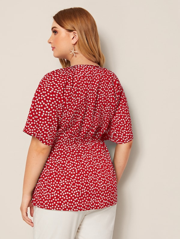 Plus Ditsy Floral Print Keyhole Front Ruffle Hem Blouse