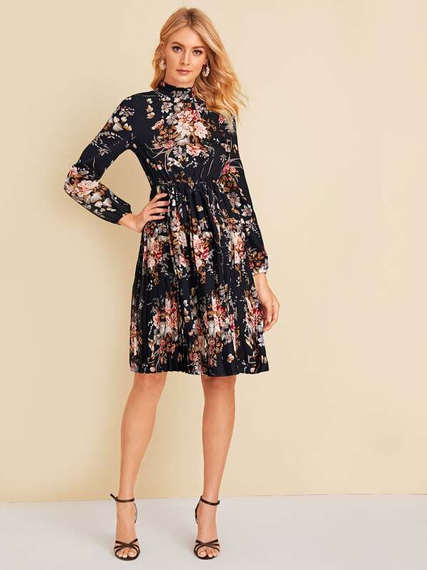 Mock Neck Botanical Print Pleated Dress
