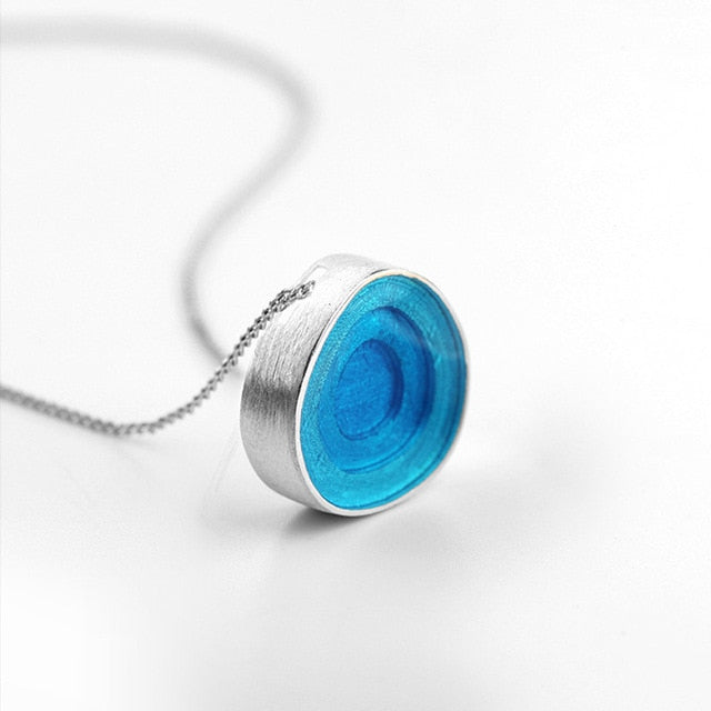 Minimal Round Design Pendant